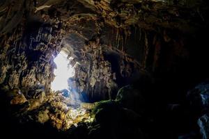 vue intérieure de la grotte photo