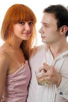 jeune couple amoureux photo