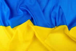 drapeau de l'ukraine en soie textile bleu-jaune photo