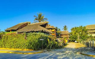 puerto escondido oaxaca mexico 2022 vue panoramique rue touristique palm city zicatela puerto escondido mexico. photo