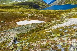 belle montagne et paysage nature panorama parc national de rondane norvège. photo