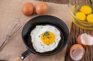 petit-déjeuner aux œufs au plat photo