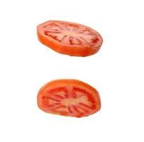 ound tranche de tomate rouge mûre isolé sur fond blanc photo