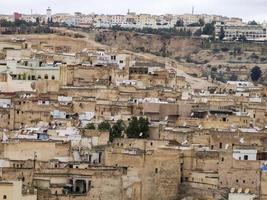 vue aérienne panorama de la médina de fez el bali maroc. fes el bali a été fondée comme capitale de la dynastie idrisside entre 789 et 808 après JC. photo