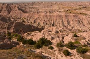 pics et vallées de grès dans les badlands photo