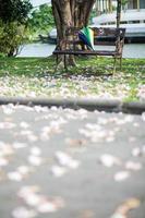 parapluie sur le banc photo