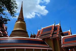 wat ratchabophit temple où est le historique Royal temple a été construit dans 1869 cette est une célèbre point de repère de Thaïlande. photo