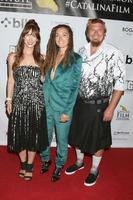 los angeles sept 19 - alexis nelson, chelle cole, glenn kinzer au catalina film fest à long beach dimanche un tapis rouge hantant la savane et q et a, au centre d'événements de rite écossais le 19 septembre 2021 à long beach, ca photo