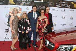 los angeles sep 26 - jc henning, marbry steward, cameron penn, citadelle penn et joueur d'ezra au festival du film de catalina en voiture à travers le tapis rouge, samedi au centre d'événements de rite écossais le 26 septembre 2020 à long beach, ca photo