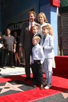 los angeles, 24 mars - will ferrell, viveca paulin, mattias paulin ferrell, axel paulin ferrell, magnus paulin ferrell à la cérémonie des étoiles will ferrell hollywood walk of fame au boulevard hollywood le 24 mars 2015 à los angeles, ca photo