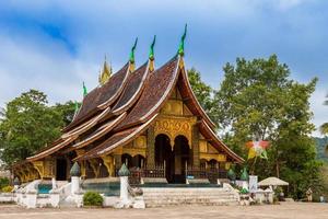 temple wat xieng thong à luang prabang, laos. photo