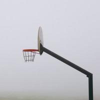 panier de basket de rue photo