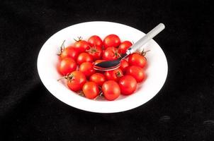 bol de tomates photo