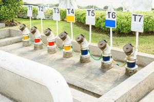 gros tuyaux de camion pour station-service photo