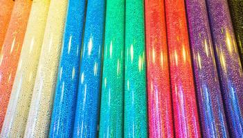 coloré tubes avec perles photo