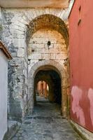 de la marina grande porte. dans le xv siècle le porte de le Marina grande a été le seulement accès à le ville de le côté de le mer dans Sorrente, Italie. photo