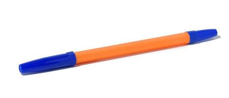 Plastique Orange stylo avec une bleu casquette sur une blanc isolé Contexte photo