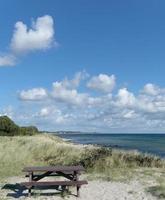 pique-nique zone à baltique mer sur fehmarn , Allemagne photo