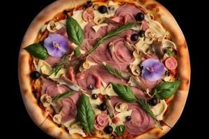 capricciosa Pizza fabriqué de jambon et champignons. traditionnel italien Pizza nourriture la photographie photo
