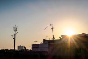 le coucher du soleil plus de le Maisons photo