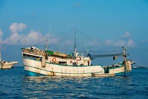 bateau de pêche maldivien à malé photo