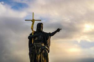 jésus historique sur le vieux cimetière de prague, république tchèque photo