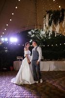 la première danse de mariage des mariés photo