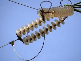 capuchon de fils électriques haute tension et détail de l'isolant de broche photo