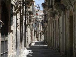 ortigia syracuse vieille ville allets petites rues photo