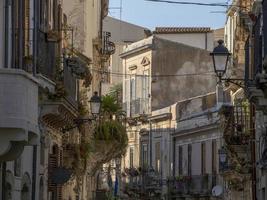 ortigia syracuse vieille ville allets petites rues photo
