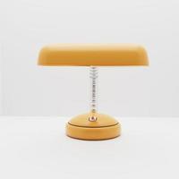 table lampe isolé sur une blanc Contexte. 3d rendre illustration. photo