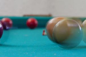 billard des balles tandis que en mouvement photo