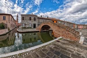 village de comacchio en italie vue paysage urbain photo