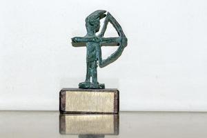 Sardaigne ancien archer bronze figurine pierre âge photo