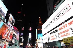 New York, États-Unis - 25 mai 2018 - Times Square plein de monde photo