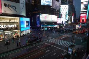 New York, États-Unis - 25 mai 2018 - Times Square plein de monde photo