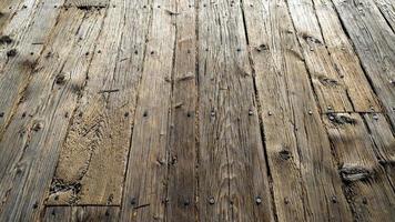 vieilles planches de bois sur la jetée