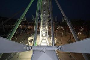 Gênes nuit vue de panoramique roue photo