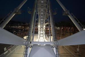 Gênes nuit vue de panoramique roue photo