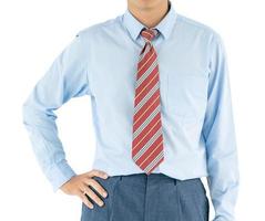 homme en chemise à manches longues porter debout avec akimbo with clipping path photo