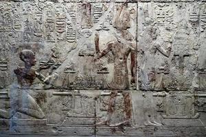 Egypte hiéroglyphes dans vallée de rois bas le soulagement photo