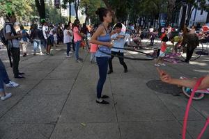 mexico, mexique - 5 novembre 2017 - trafic congestionné de la capitale de la métropole mexicaine photo