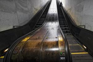 escalier mécanique du métro de washington dc photo