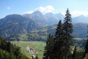 randonnée dans les alpes suisses photo