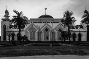 magnifique à étain mosquée Djakarta, islamique Contexte mosquée photo