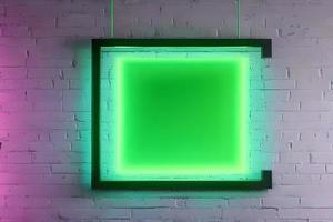 brillant vert rectangle néon à le mur toile de fond et brique Contexte. photo