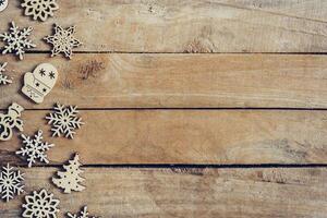 en bois marron Noël Contexte avec flocons de neige et Noël décoration. photo