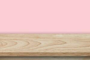 vide en bois table et rose mur Contexte texture, afficher montage avec copie espace. photo