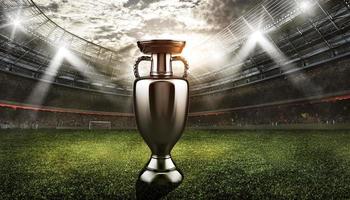 trophée pour le gagnant équipe de le championnat dans le centre de le football stade photo