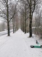 une vue de reykjavik parc couvert dans neige photo